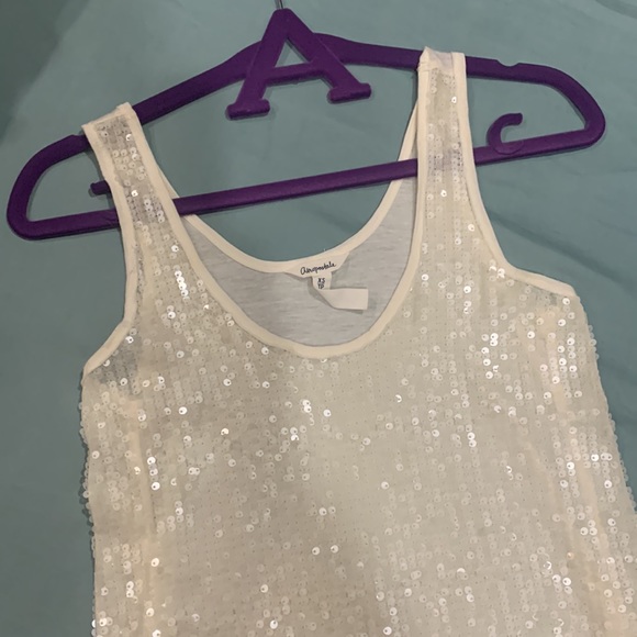 Aeropostale Tops - Aeropostale sequinned tank top size XS/TP